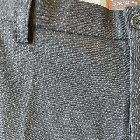 DOCKERS Men’s Dress pants- like new - Picture 3 of 5